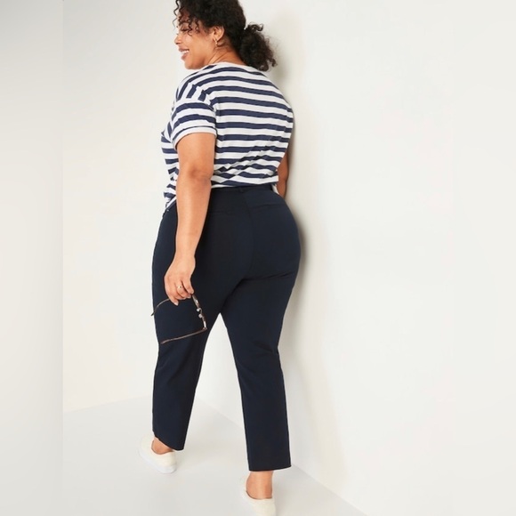 NWT! Old Navy High-Waisted Pixie Straight Ankle Pants Navy - Multiple 💙 - Picture 7 of 8